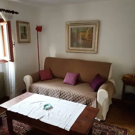 Ferienhaus Accogliente Villetta In Centro